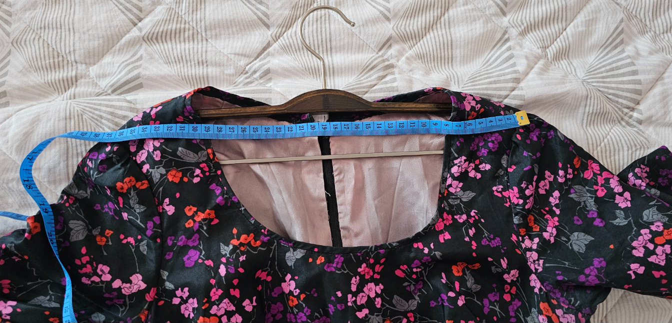 Crna cvetna haljina sa postavom. slika #3