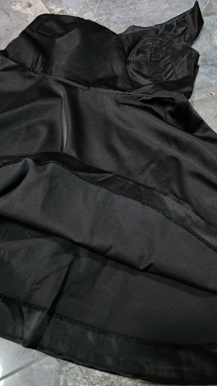 Fishbone crna haljina slika #5