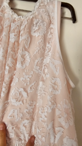 Janina čipkasta haljina sa svetlo roze postavom