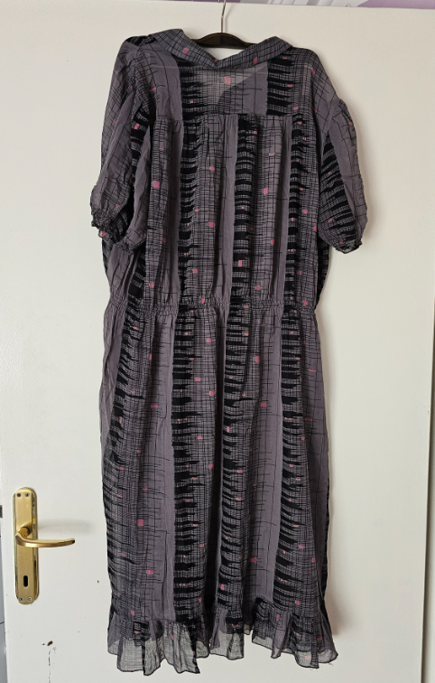 Prozirna letnja haljina slika #2