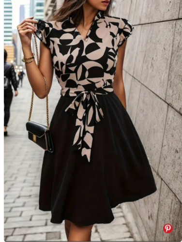 Crna haljina sa krem detaljima